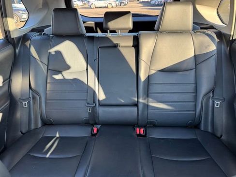 Used 2019 Toyota RAV4 XLE Premium image 20