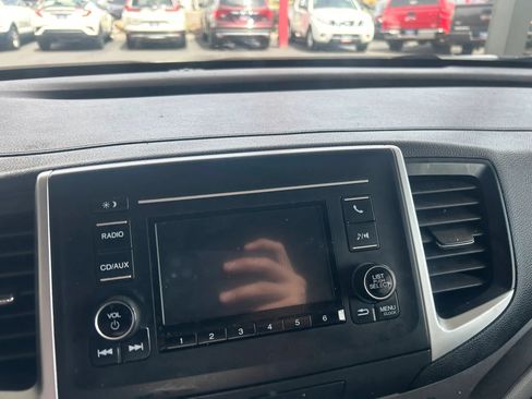 Used 2018 Honda Ridgeline RTL image 18