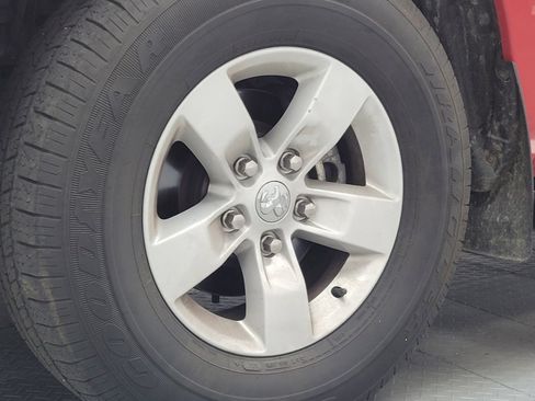 Used 2013 RAM 1500 Classic SLT AWD/4WD image 31