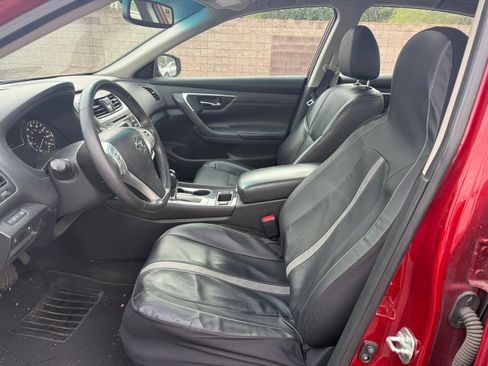 Used 2017 Nissan Altima 2.5 SL w/ Moonroof Package image 13