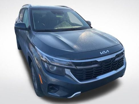 Used 2024 Kia Seltos S image 2