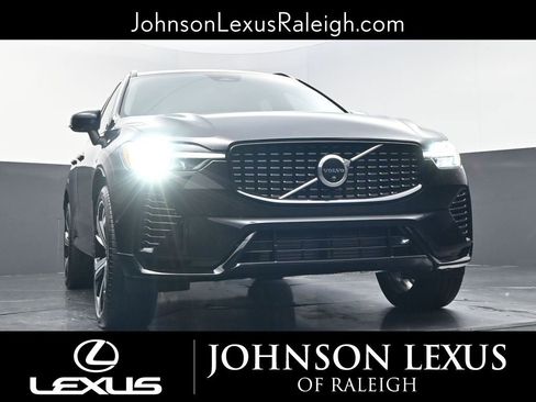 Used 2025 Volvo XC60 T8 Ultra w/ Climate Package image 16