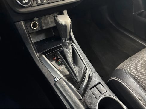 Used 2014 Toyota Corolla S image 43