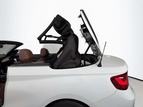 Used 2015 BMW 228i xDrive Convertible AWD/4WD image 23