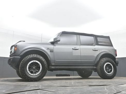 Used 2022 Ford Bronco Outer Banks w/ Sasquatch Package AWD/4WD image 45