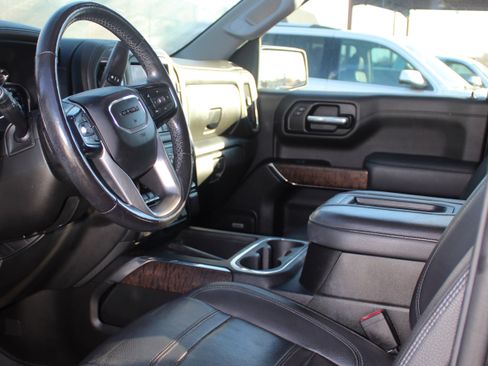 Used 2022 GMC Sierra 1500 Denali w/ Denali Reserve Package image 9