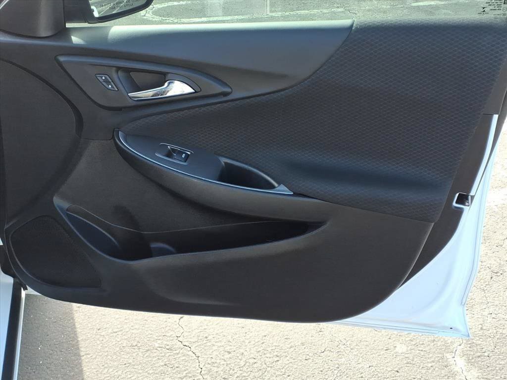 Used 2025 Chevrolet Malibu LT FWD image 19