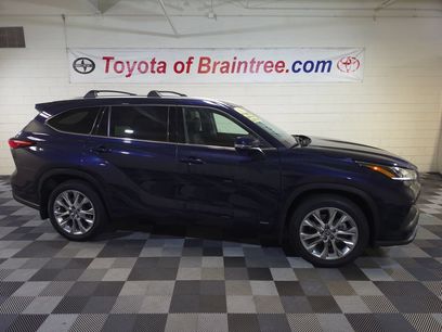 Certified 2025 Toyota Highlander Limited
