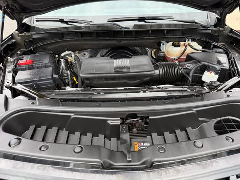 Used 2025 Chevrolet Suburban Z71 AWD/4WD image 20