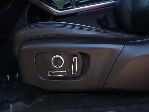 Used 2022 Land Rover Range Rover Evoque SE image 21