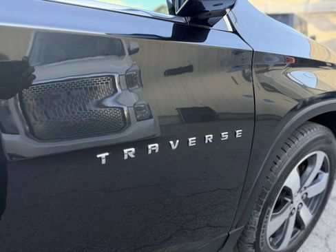 Used 2019 Chevrolet Traverse LT w/ LT Premium Package AWD/4WD image 31