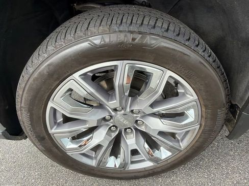 Used 2024 GMC Sierra 1500 Denali AWD/4WD image 11
