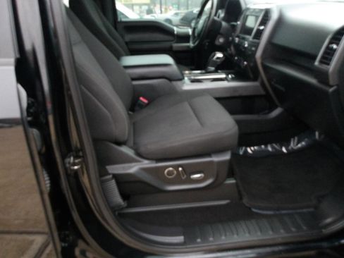 Used 2018 Ford F150 XLT w/ Equipment Group 302A Luxury image 10