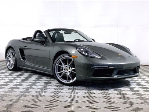 Used 2025 Porsche 718 Boxster image 6