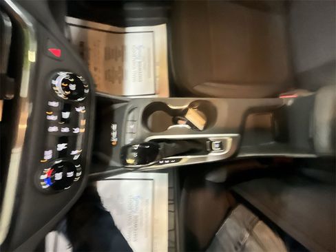 Used 2025 Buick Envista Preferred w/ Convenience I Package image 19