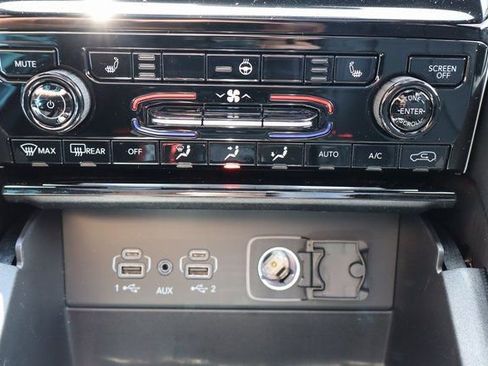 New 2025 Jeep Grand Cherokee Limited 4xe image 18