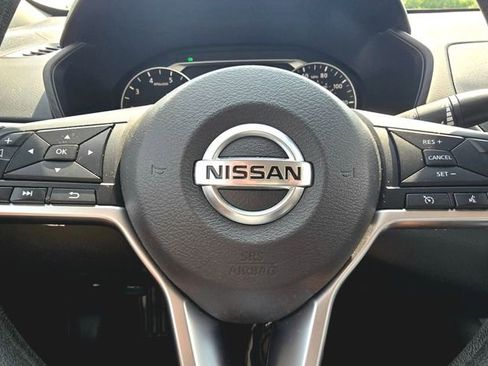 Used 2022 Nissan Altima 2.5 SV image 24