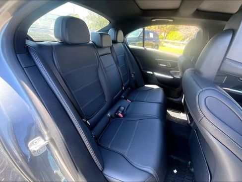 Used 2025 Mercedes-Benz C 300 Sedan image 24