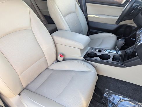 Used 2015 Subaru Outback 3.6R Limited image 11