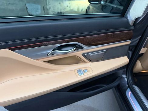 Used 2016 BMW 750i xDrive AWD/4WD image 25