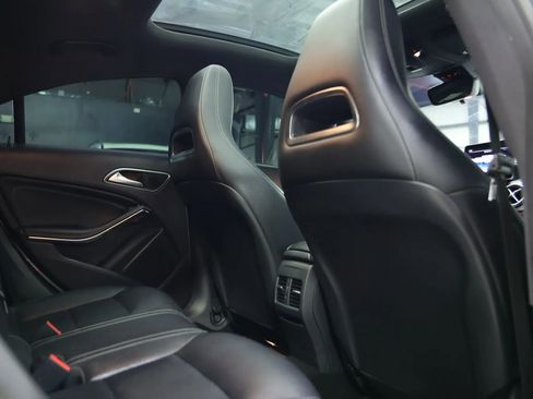 Used 2018 Mercedes-Benz CLA 250 image 27