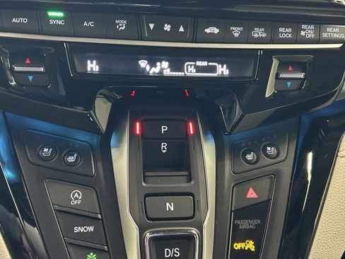 Certified 2025 Honda Odyssey Elite image 27