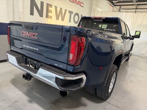 Used 2023 GMC Sierra 3500 SLT w/ SLT Premium Package AWD/4WD image 19