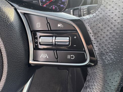 Used 2022 Kia Forte GT-Line image 16