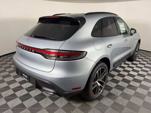 Certified 2026 Porsche Macan AWD/4WD image 7