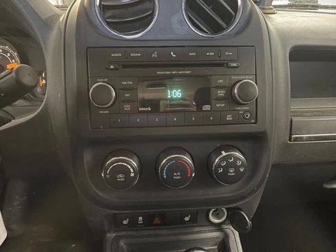 Used 2015 Jeep Patriot High Altitude image 36