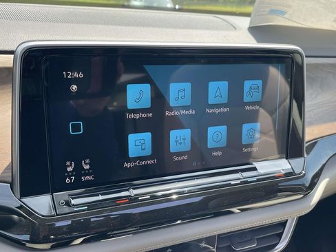New 2026 Volkswagen Atlas SE FWD image 25