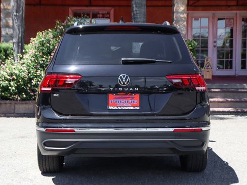 Used 2022 Volkswagen Tiguan SE FWD image 7
