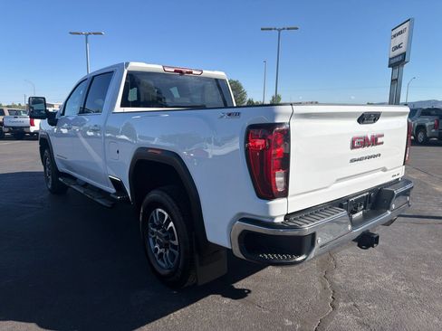 Used 2025 GMC Sierra 2500 SLE w/ SLE Value Package; AWD/4WD image 6