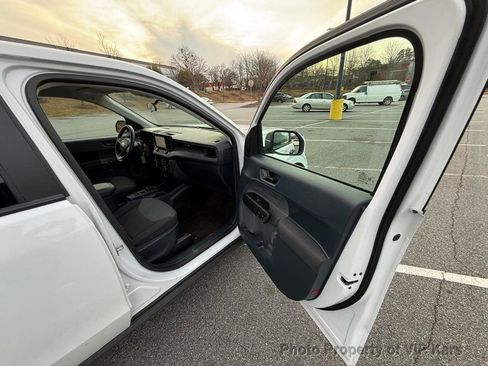 Used 2024 Ford Maverick XL image 11