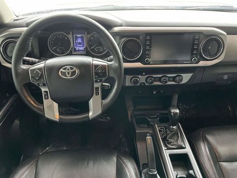 Used 2020 Toyota Tacoma SR5 image 22