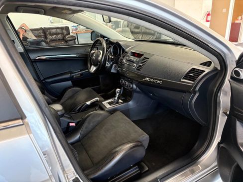 Used 2011 Mitsubishi Lancer Evolution MR image 17