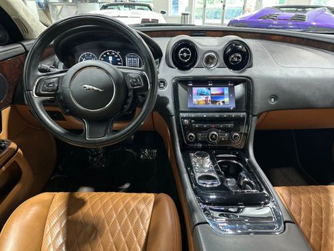 Used 2016 Jaguar XJ L Portfolio AWD/4WD image 41