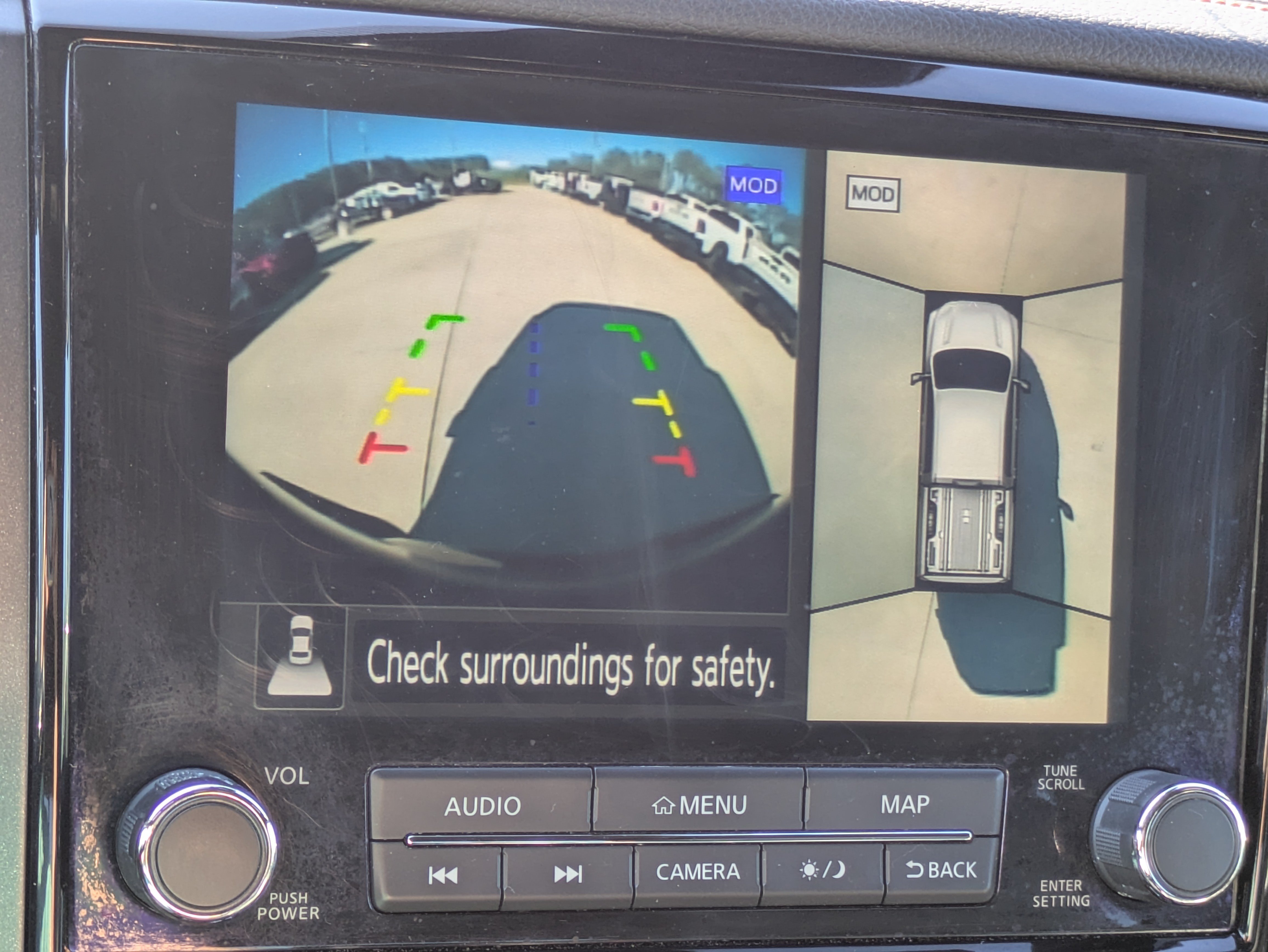 Used 2020 Nissan Titan PRO-4X w/ Pro-4x Convenience Package AWD/4WD image 19