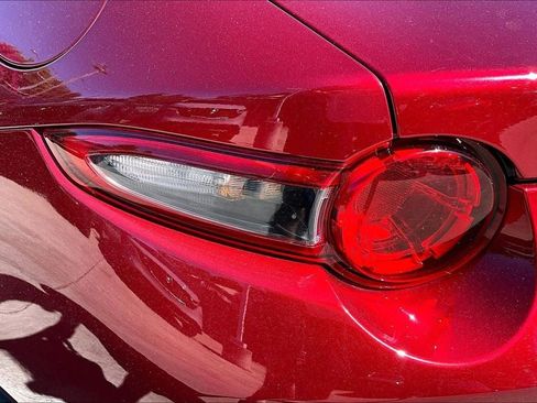 Used 2023 MAZDA MX-5 Miata Grand Touring RWD image 27