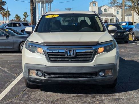 Used 2017 Honda Ridgeline RTS image 2