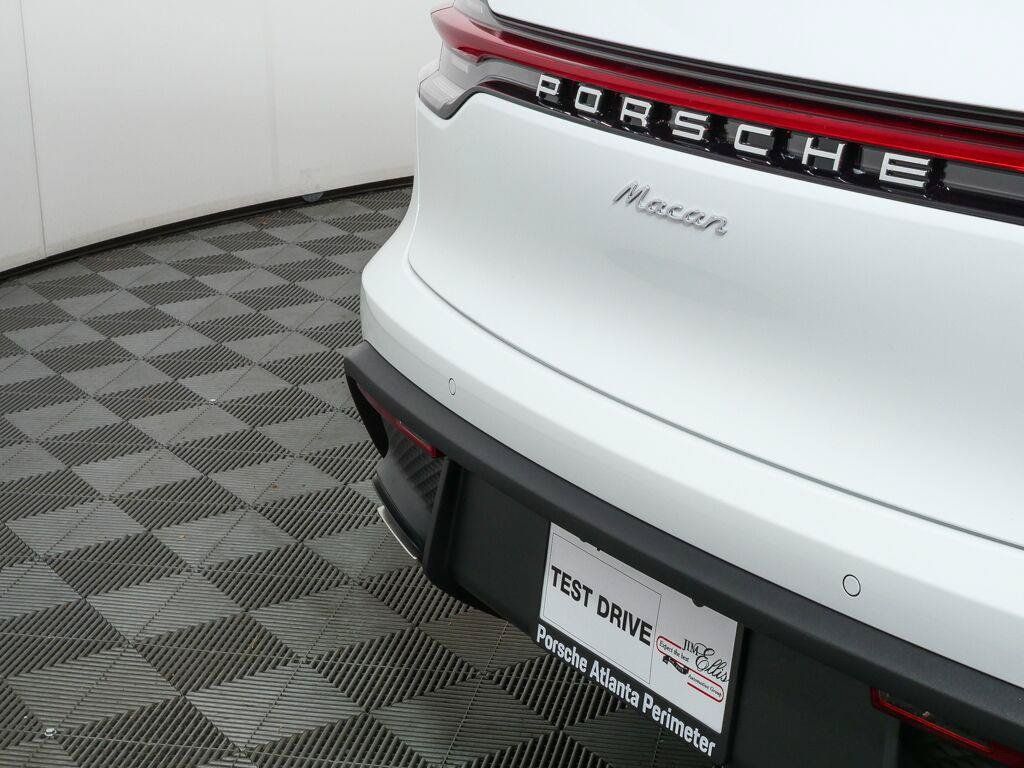 Certified 2026 Porsche Macan AWD/4WD image 37