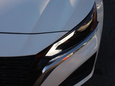 New 2025 Nissan Altima 2.5 S image 10