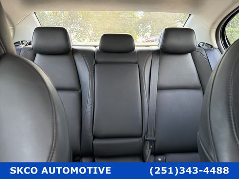 Used 2023 MAZDA MAZDA3 s FWD image 27