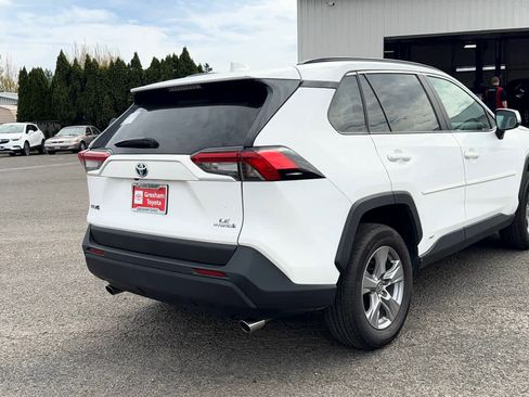 Used 2024 Toyota RAV4 LE image 4