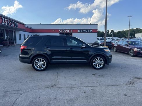 Used 2014 Ford Explorer XLT w/ Equipment Group 202A FWD image 2