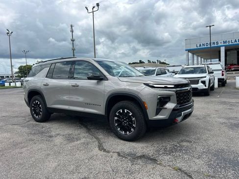 New 2026 Chevrolet Traverse Z71 w/ Driver Confidence Package AWD/4WD image 1