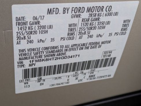 Used 2017 Ford Explorer Platinum image 16