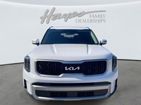 Used 2023 Kia Telluride EX w/ EX Captain's Chair Package FWD image 8