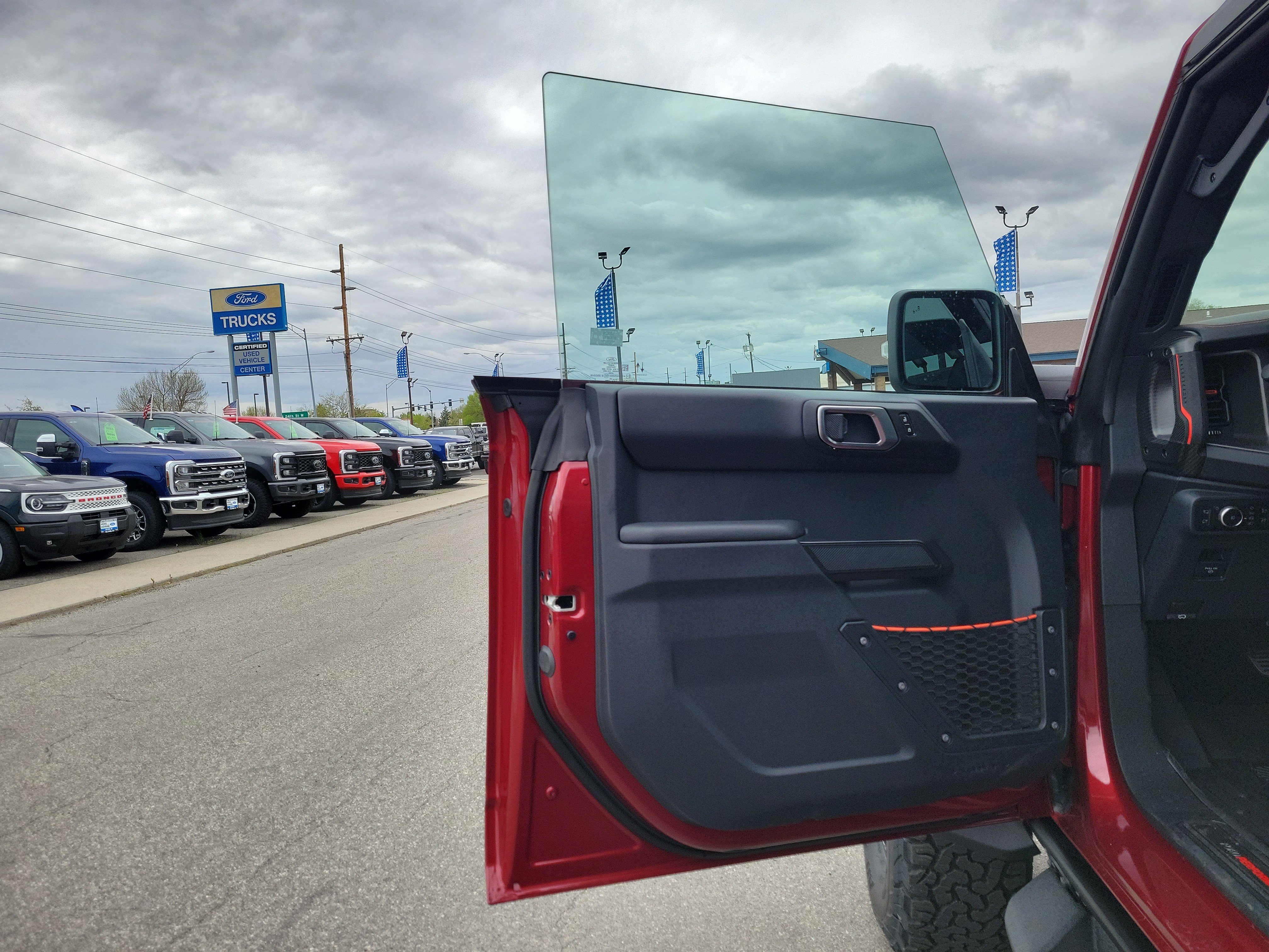 New 2026 Ford Bronco Raptor w/ Interior Carbon Fiber Pack AWD/4WD image 15