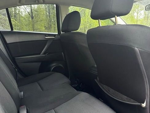 Used 2012 MAZDA MAZDA3 i Touring image 10